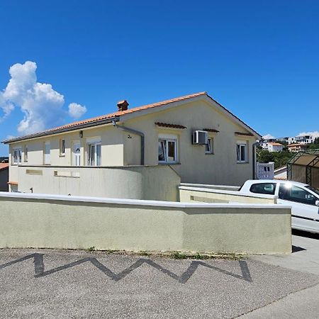 Apartment Marino Krk Town Εξωτερικό φωτογραφία
